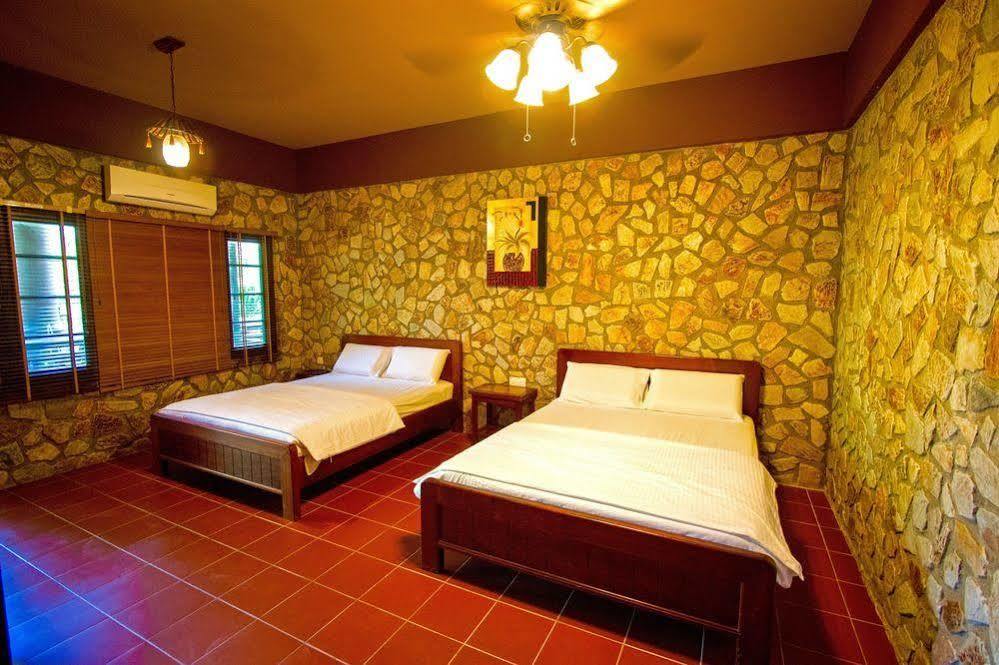 The Waterway Villa Bentong Exterior photo